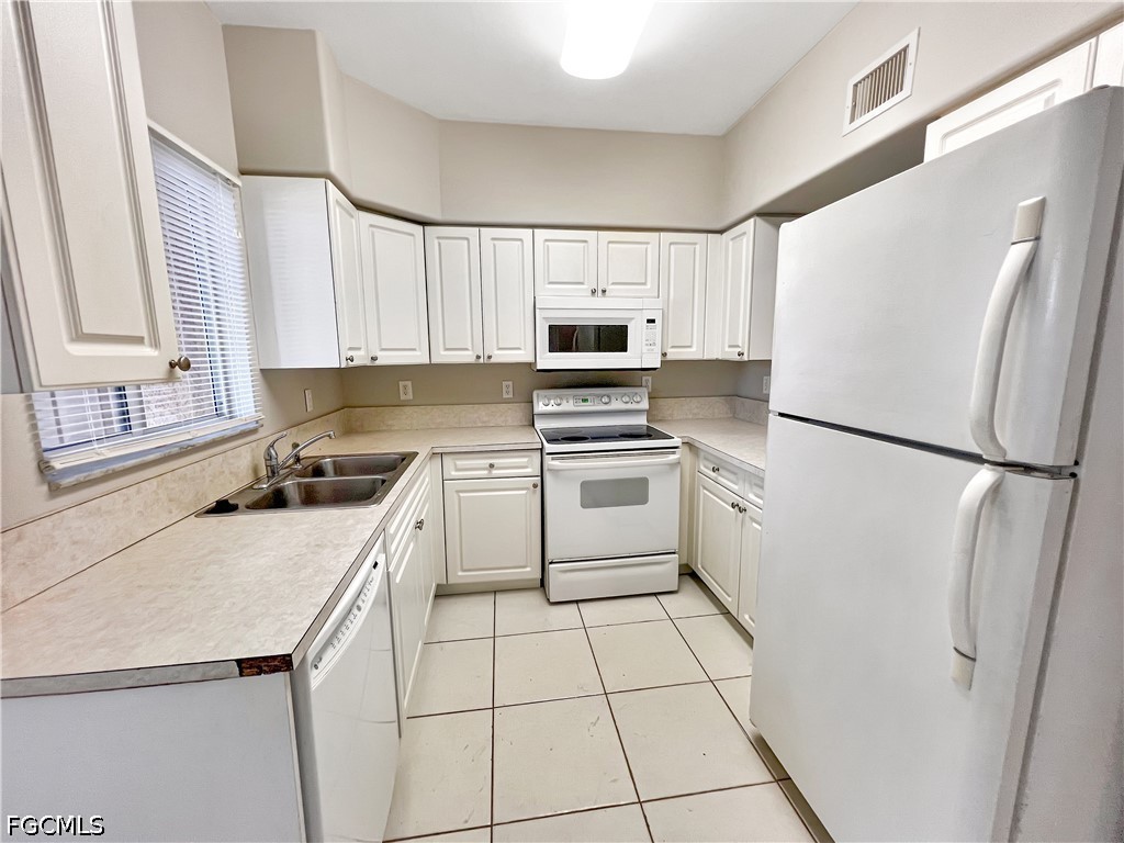 4172 Castilla Circle #105 Fort Myers FL 33916 2026023660 image7