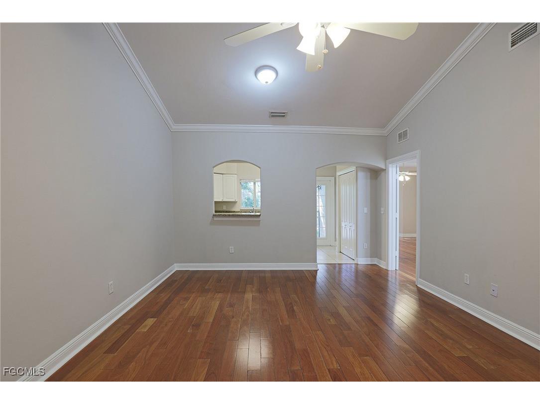 4172 Castilla Circle #206 Fort Myers FL 33916 2025021076 image2