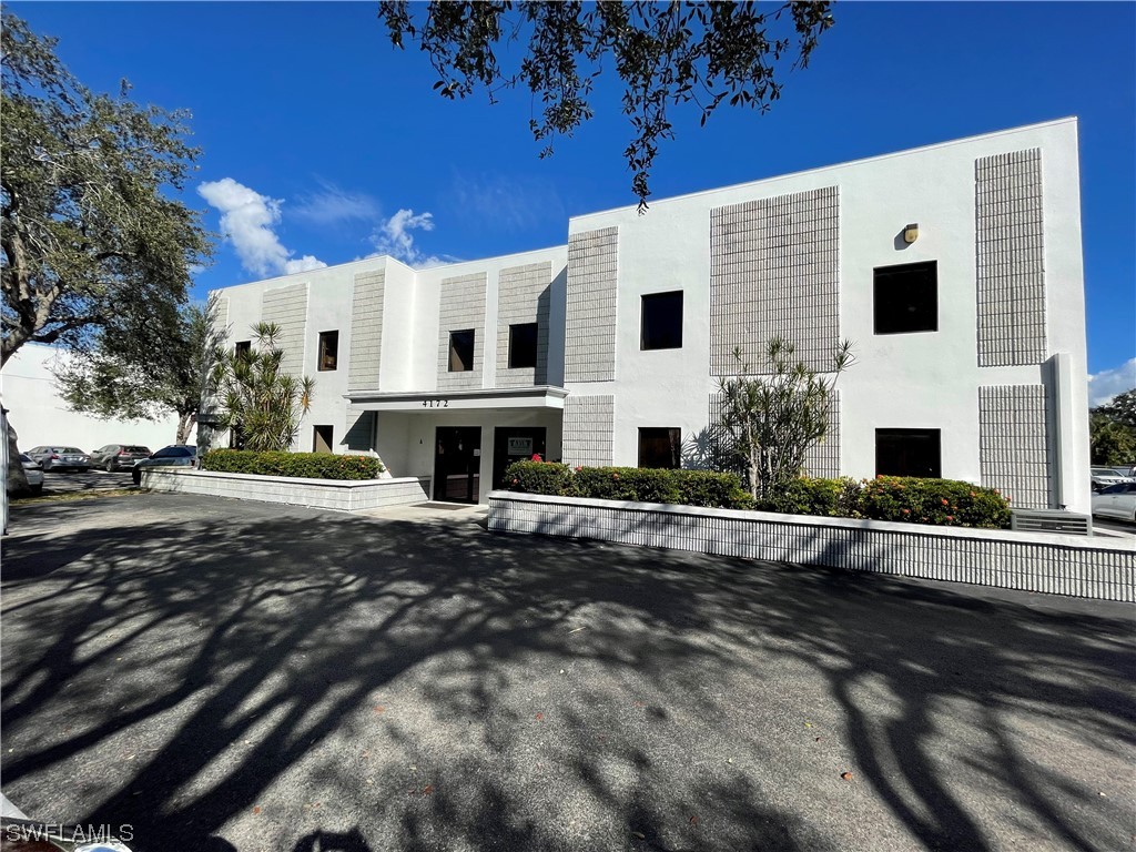 4172 Corporate Square #A Naples FL 34104 223087718 image1