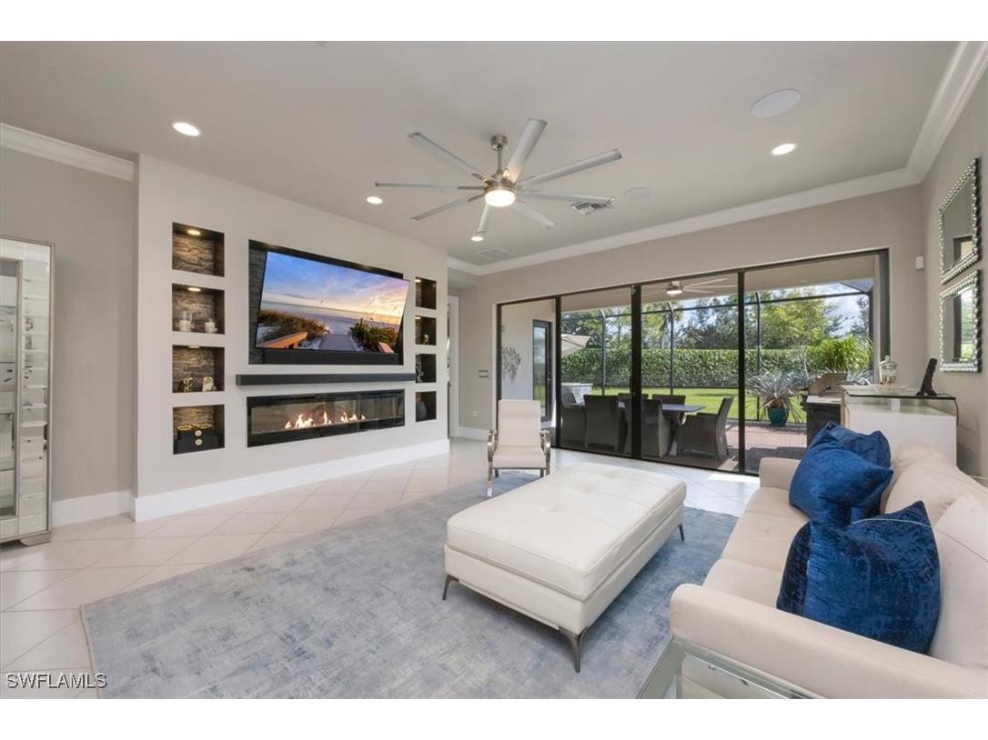 4172 Crescent Court Naples FL 34119 225076264 image10