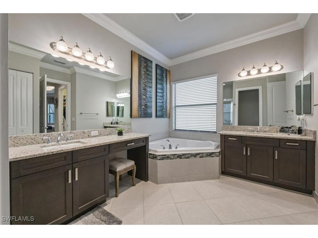 4172 Crescent Court Naples FL 34119 225076264 image17