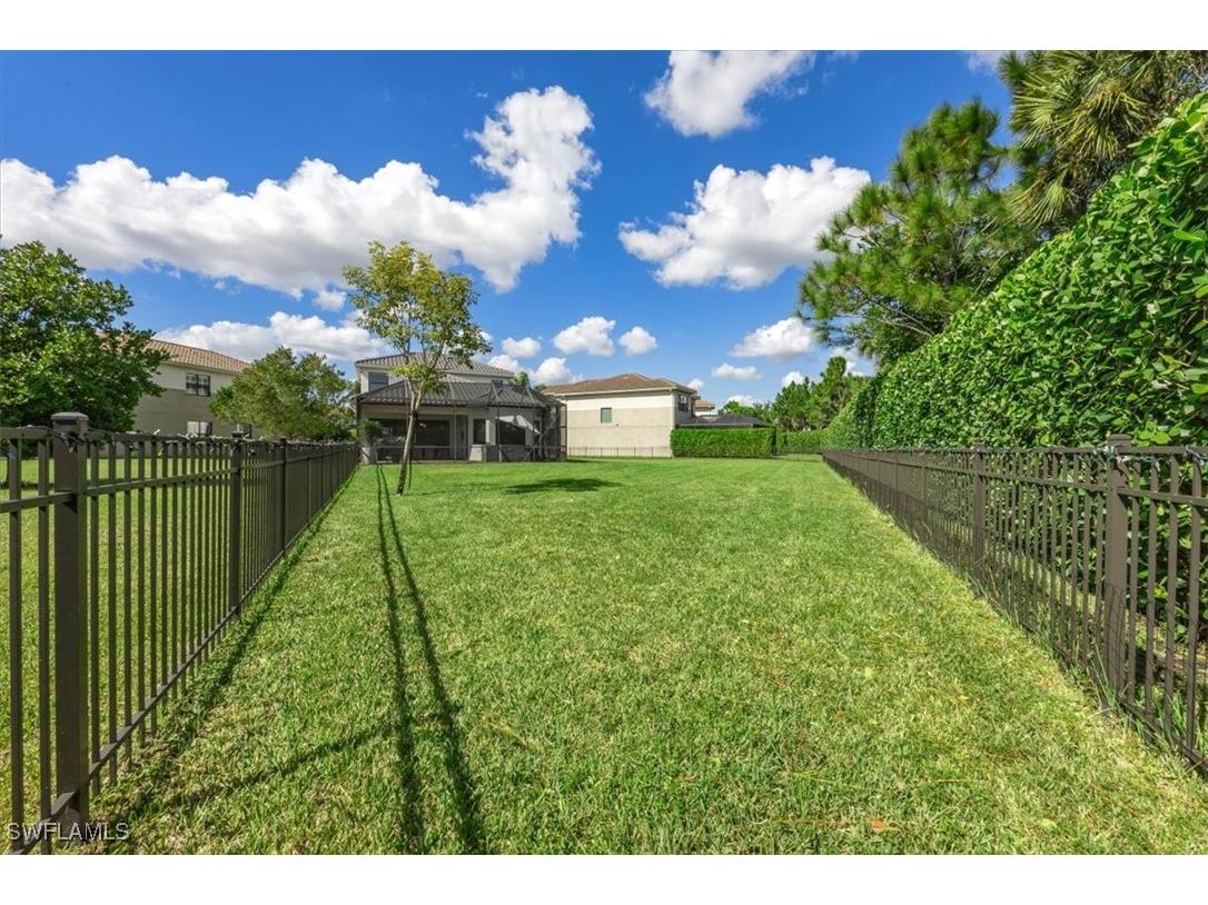 4172 Crescent Court Naples FL 34119 225076264 image35