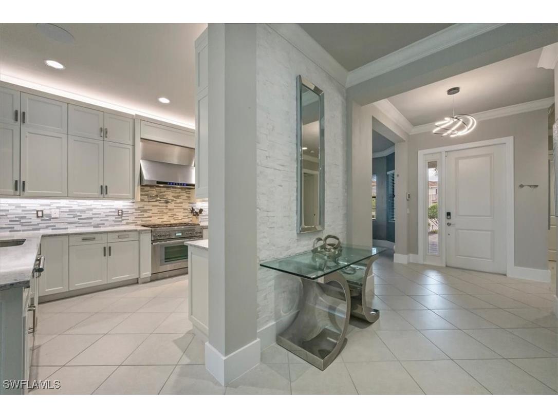 4172 Crescent Court Naples FL 34119 225076264 image4