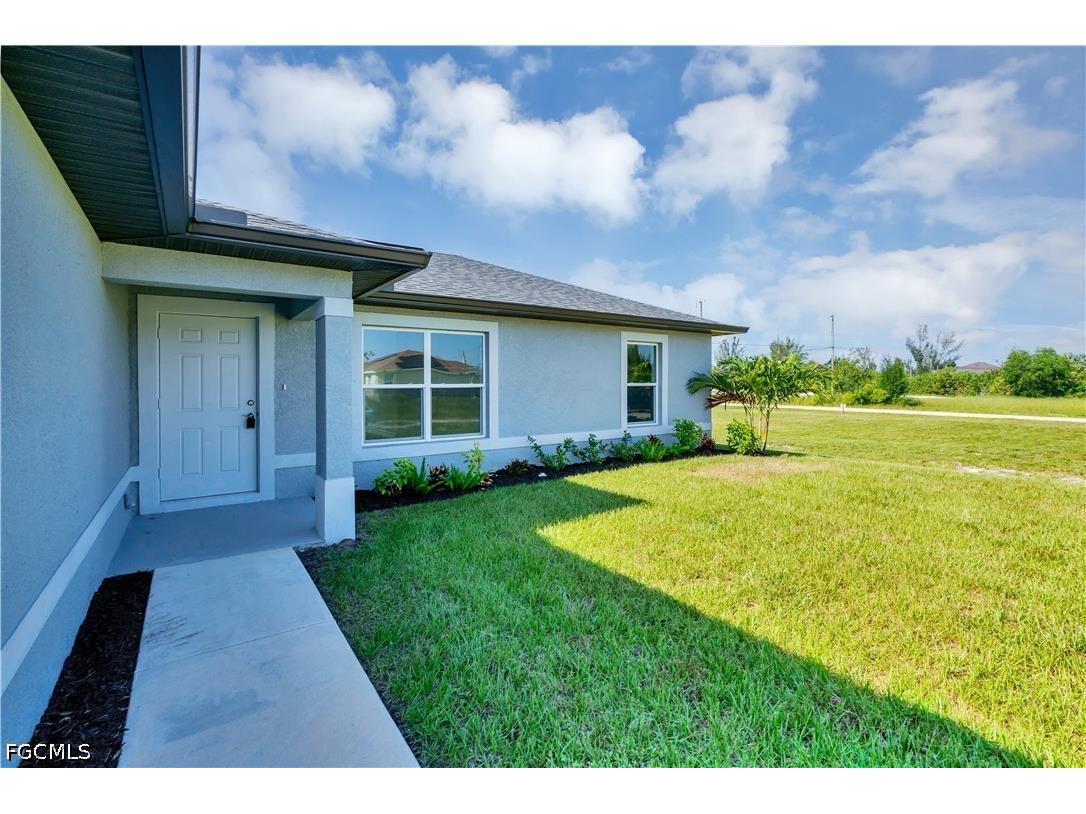 418 NW 13th Terrace Cape Coral FL 33993 2026013627 image3