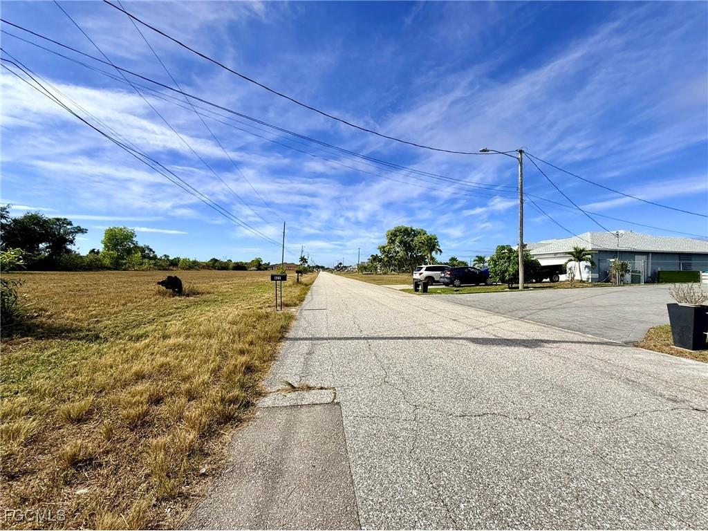 418 NW 14th Terrace Cape Coral FL 33993 2025025878 image3