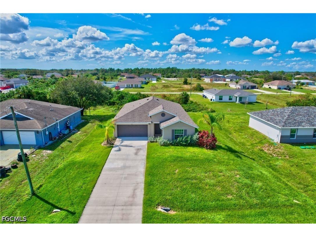418 Pickford Avenue Lehigh Acres FL 33974 2026017626 image2