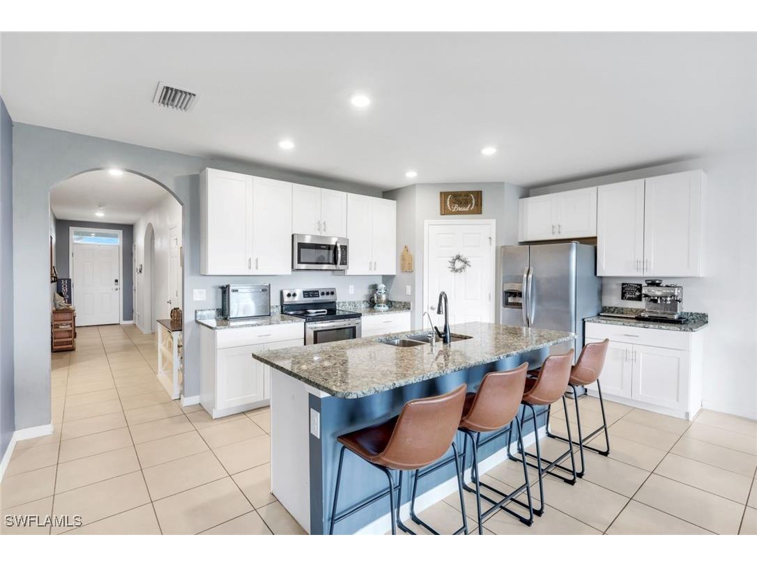 4180 68th Avenue NE Naples FL 34120 225069046 image3