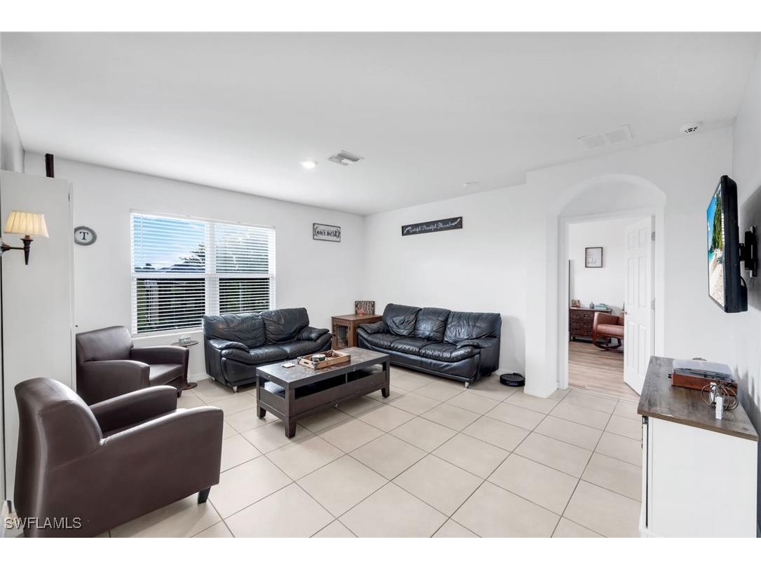 4180 68th Avenue NE Naples FL 34120 225069046 image5