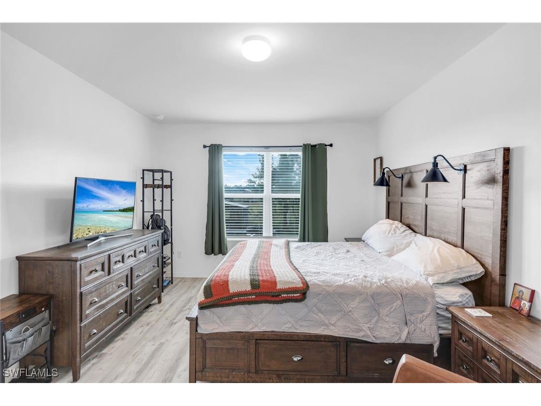 4180 68th Avenue NE Naples FL 34120 225069046 image8