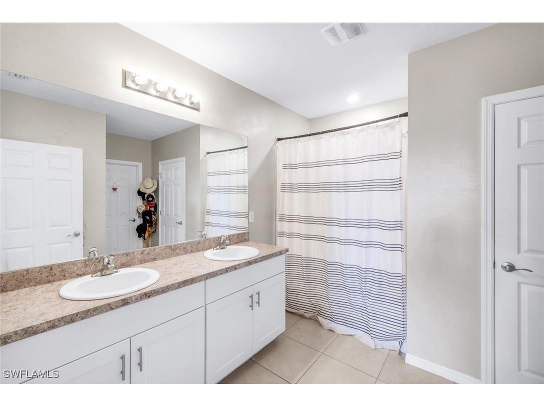 4180 68th Avenue NE Naples FL 34120 225069046 image9