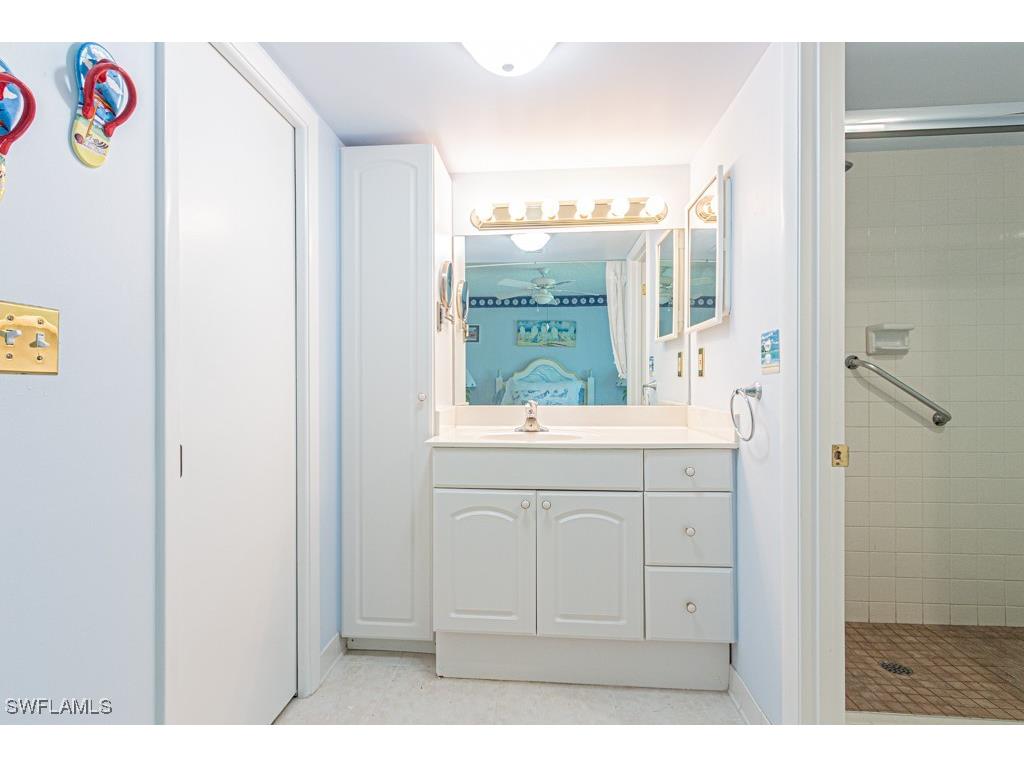 4180 Belair Lane #B Naples FL 34103 226002967 image28