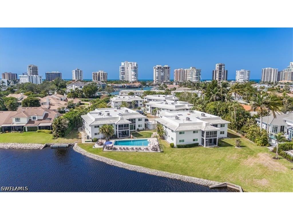 4180 Crayton Road #E4 Naples FL 34103 226017084 image1
