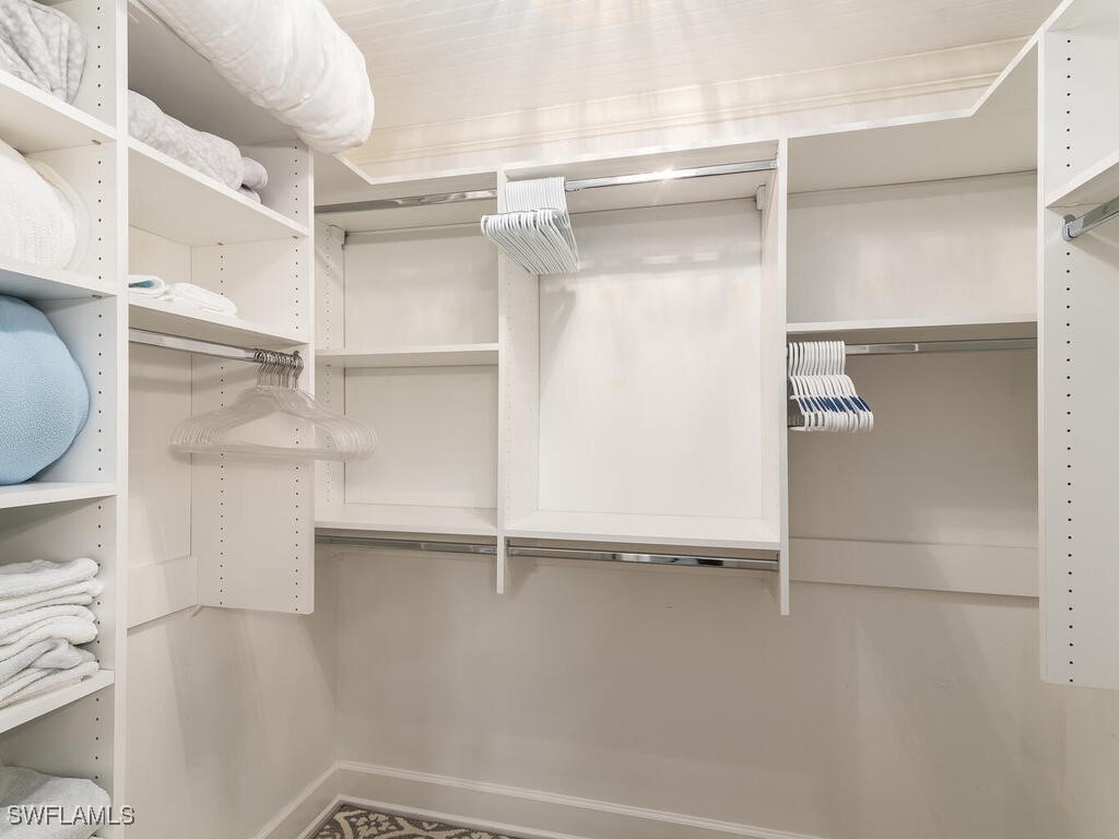 4180 Crayton Road #E7 Naples FL 34103 225084836 image16