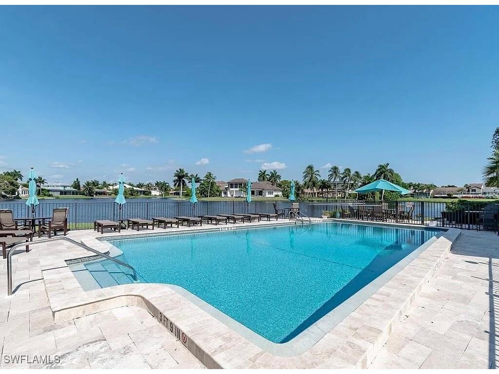4180 Crayton Road #E8 Naples FL 34103 226003971 image17