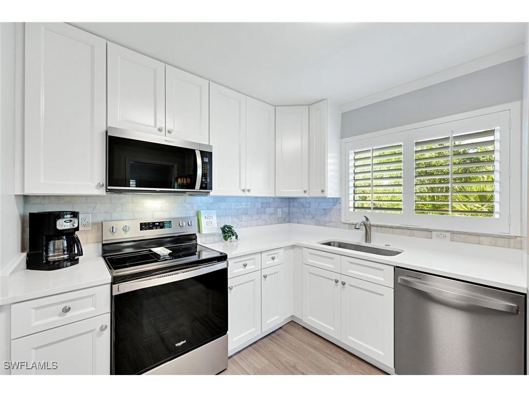 4180 Crayton Road #E8 Naples FL 34103 226003971 image5