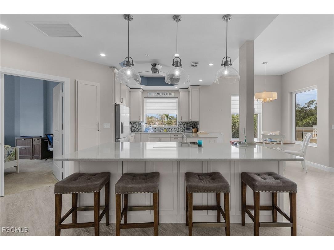 4182 Bay Beach Lane #721 Fort Myers Beach FL 33931 2025020946 image12