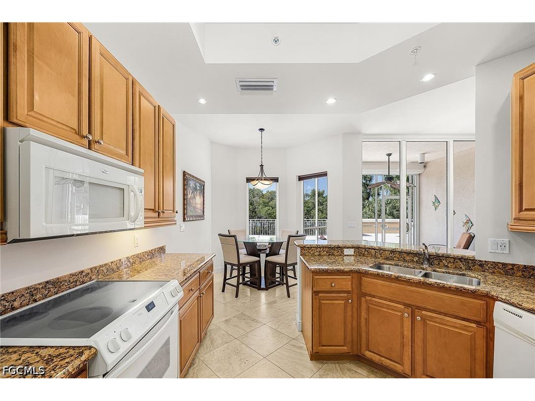4182 Bay Beach Lane #722 Fort Myers Beach FL 33931 2026016833 image5