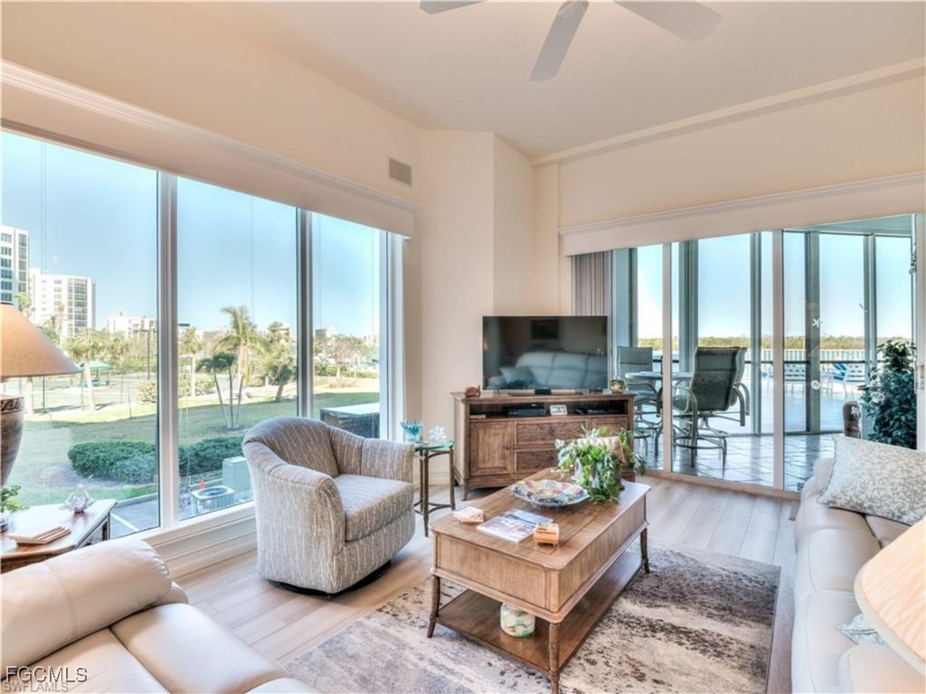 4183 Bay Beach Lane #313 Fort Myers Beach FL 33931 2025011231 image15