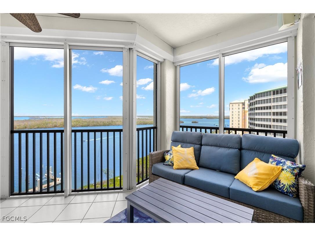 4183 Bay Beach Lane #374 Fort Myers Beach FL 33931 2026010286 image1