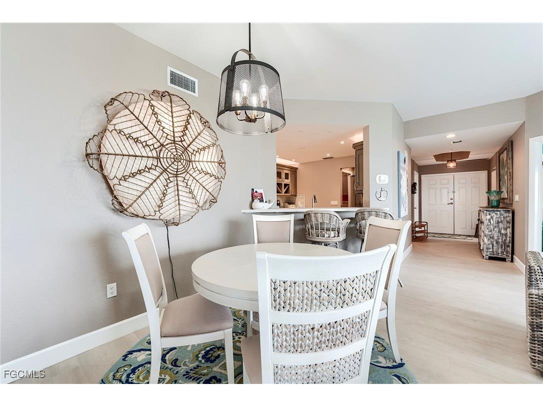 4183 Bay Beach Lane #375 Fort Myers Beach FL 33931 2025005864 image10