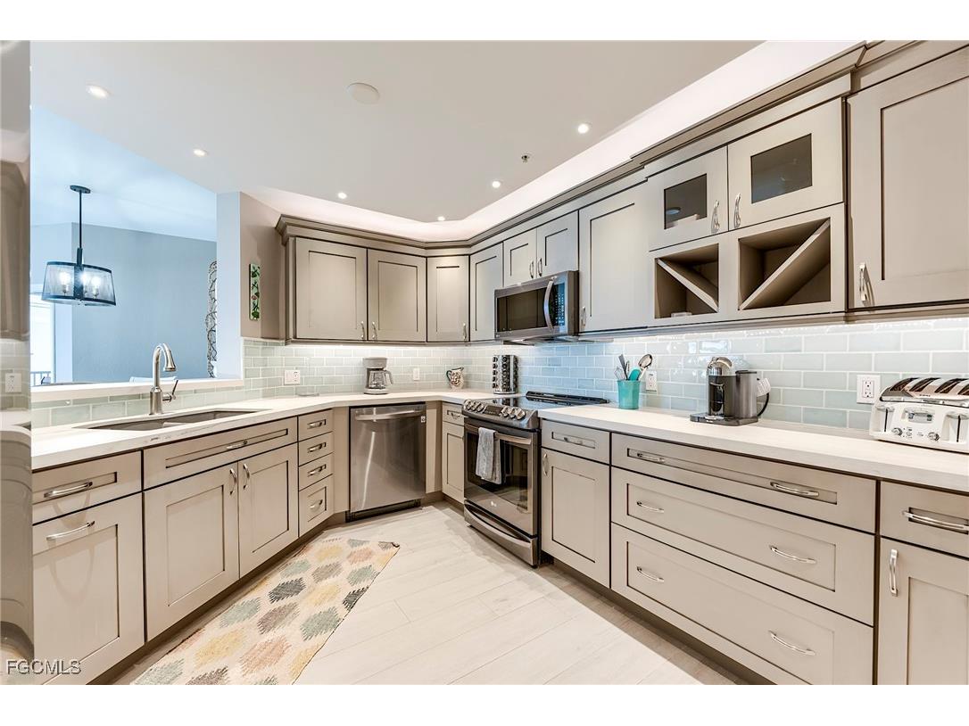 4183 Bay Beach Lane #375 Fort Myers Beach FL 33931 2025005864 image7