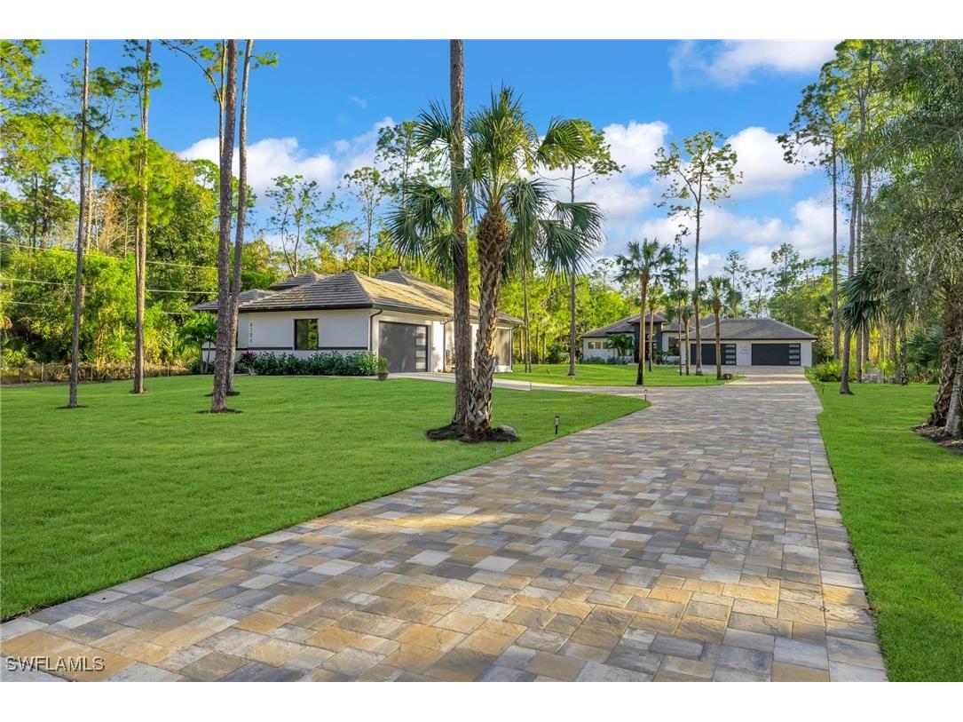 4186 3rd Avenue NW Naples FL 34119 226000552 image1