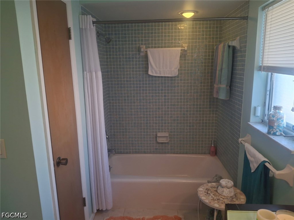 419 Avalon Drive Cape Coral FL 33904 2026012850 image11