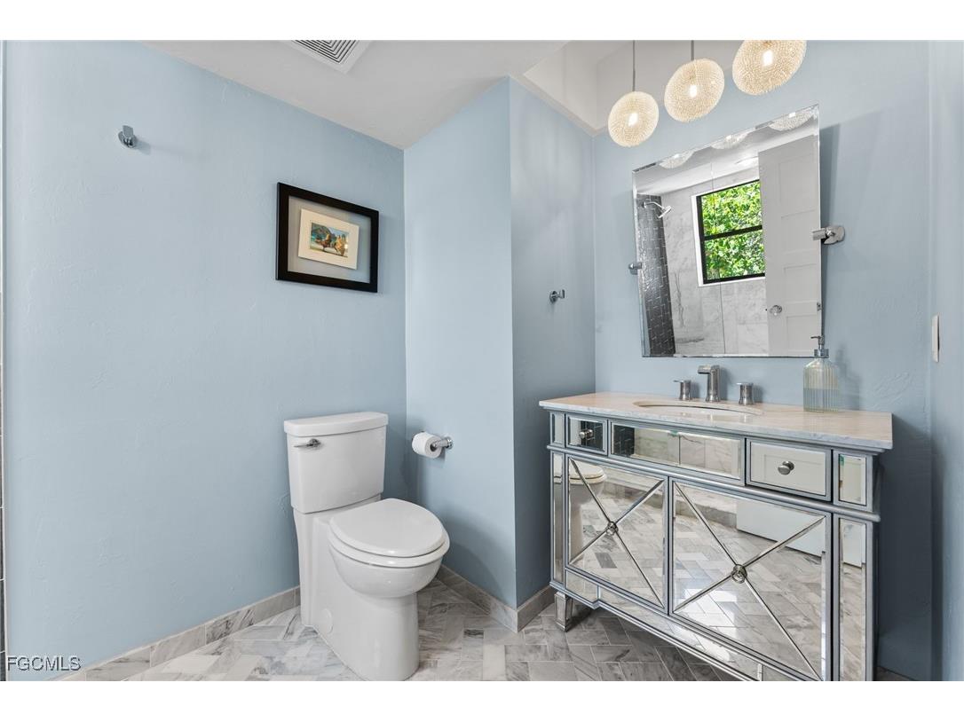 419 Lighthouse Way Sanibel FL 33957 2025015008 image16