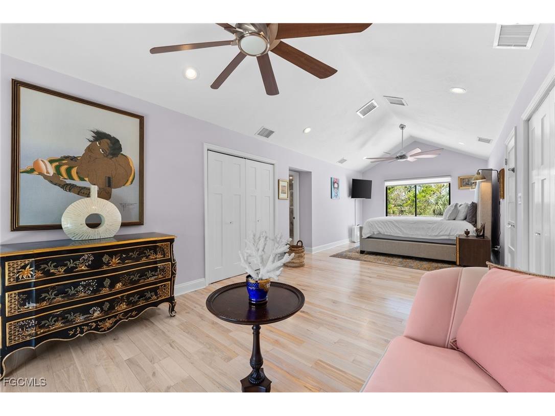 419 Lighthouse Way Sanibel FL 33957 2025015008 image22