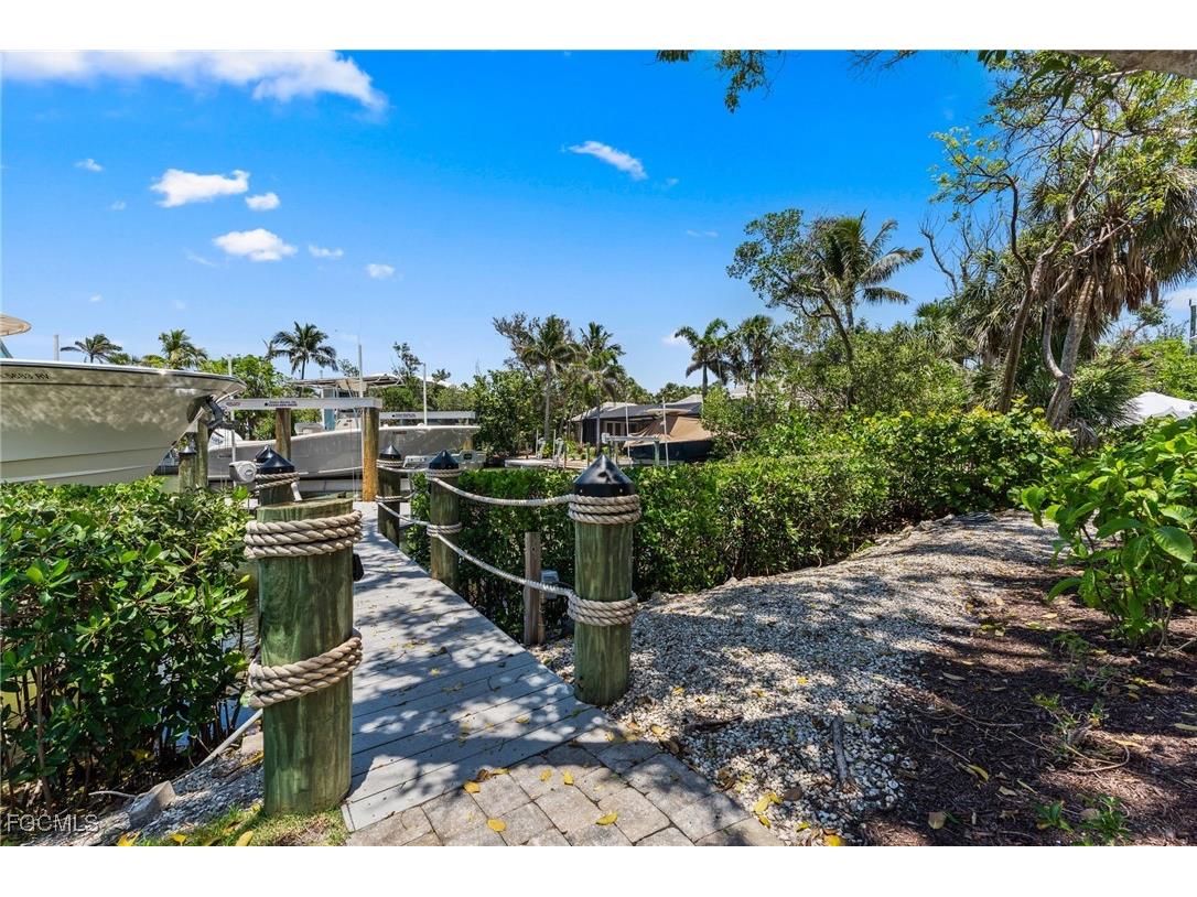 419 Lighthouse Way Sanibel FL 33957 2025015008 image31
