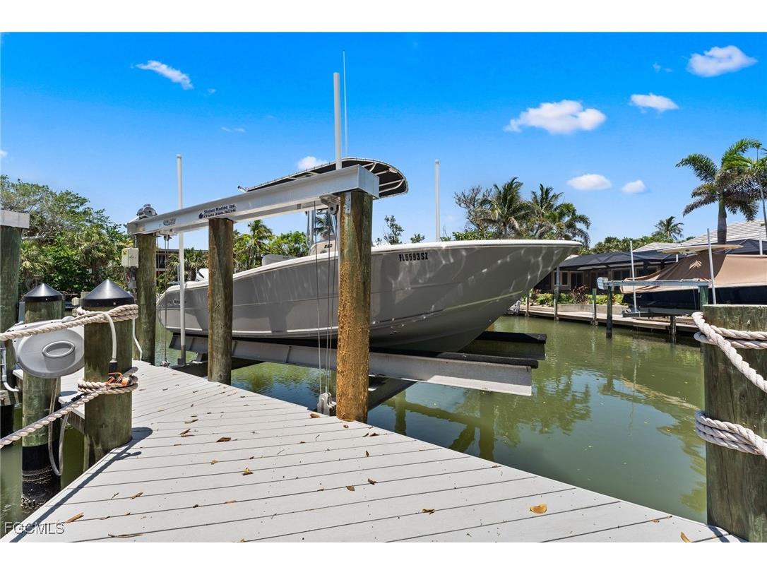 419 Lighthouse Way Sanibel FL 33957 2025015008 image32