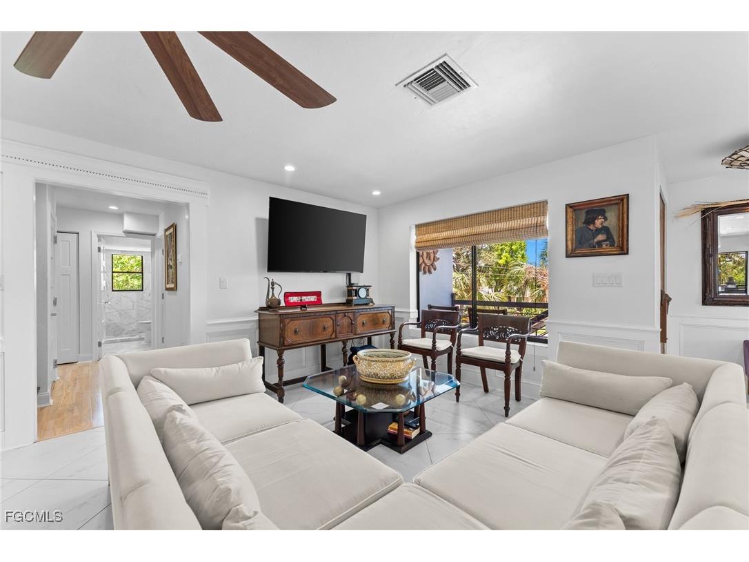 419 Lighthouse Way Sanibel FL 33957 2025015008 image7