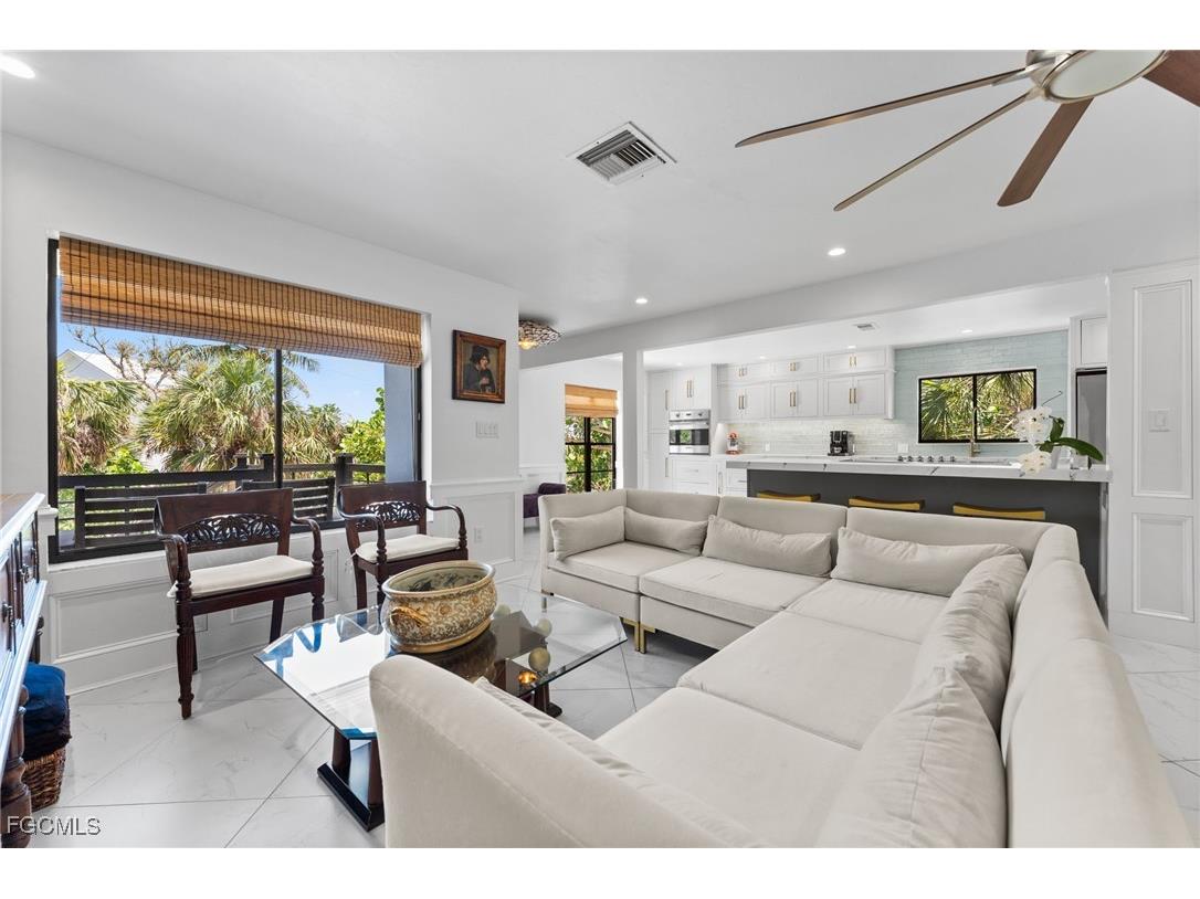 419 Lighthouse Way Sanibel FL 33957 2025015008 image8