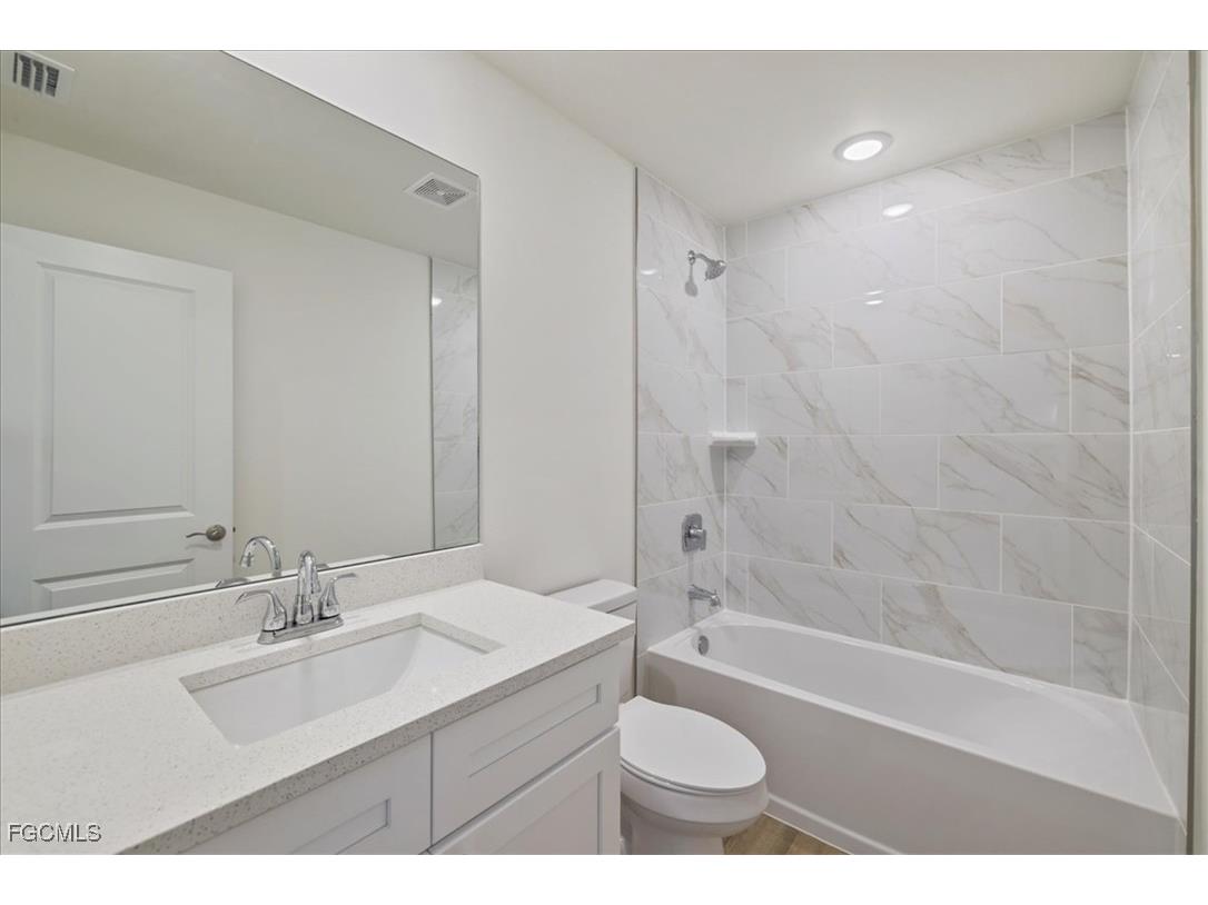 419 NW 19th Street Cape Coral FL 33993 2025016658 image10