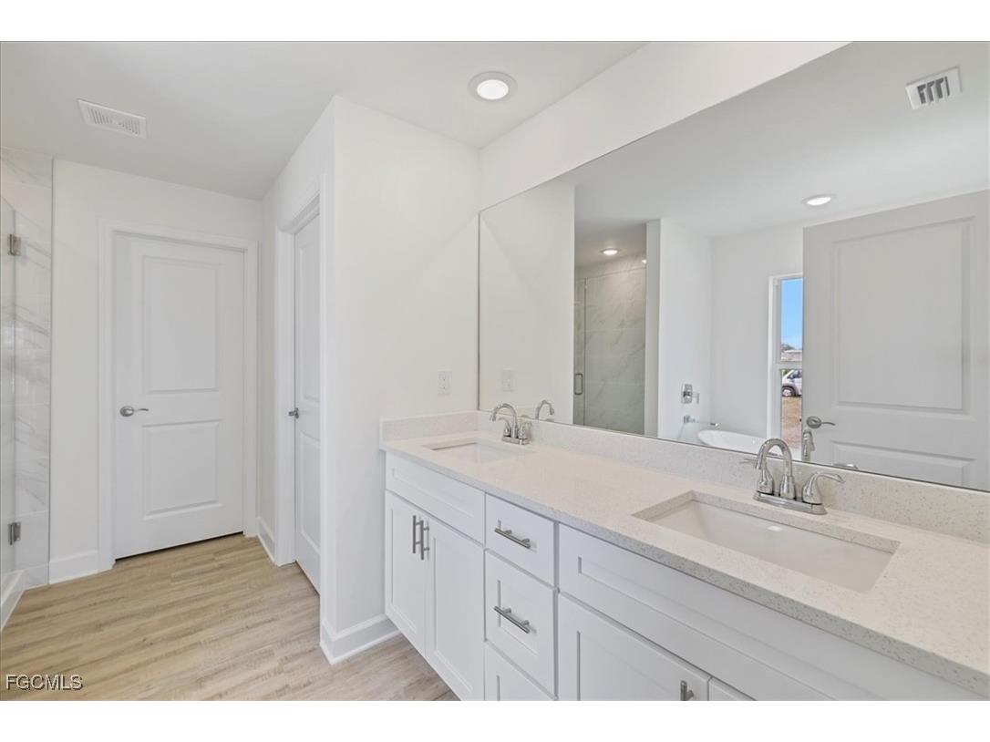 419 NW 19th Street Cape Coral FL 33993 2025016658 image14