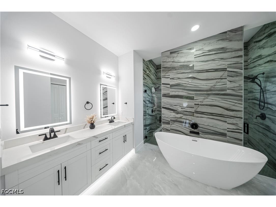 419 NW 4th Terrace Cape Coral FL 33993 2026019022 image12