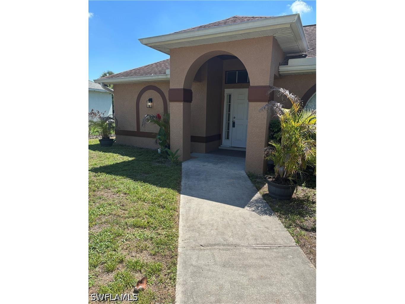 419 Naples Avenue S Lehigh Acres FL 33974 226019783 image1