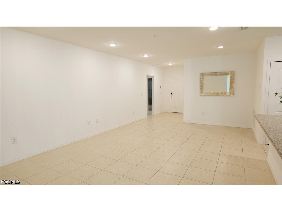 419 Palmyra Avenue Lehigh Acres FL 33974 2026024588 image3