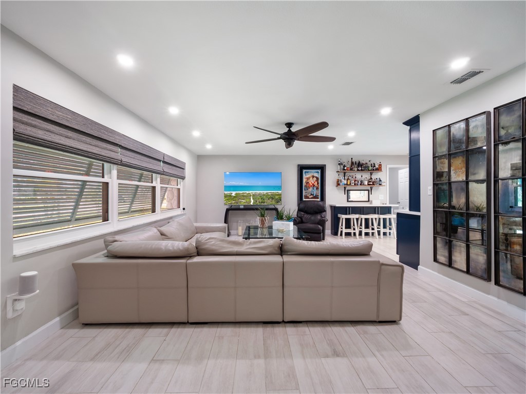 419 Pinecrest Court Cape Coral FL 33904 2025007544 image10