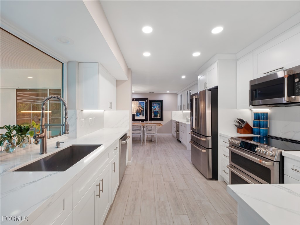 419 Pinecrest Court Cape Coral FL 33904 2025007544 image13