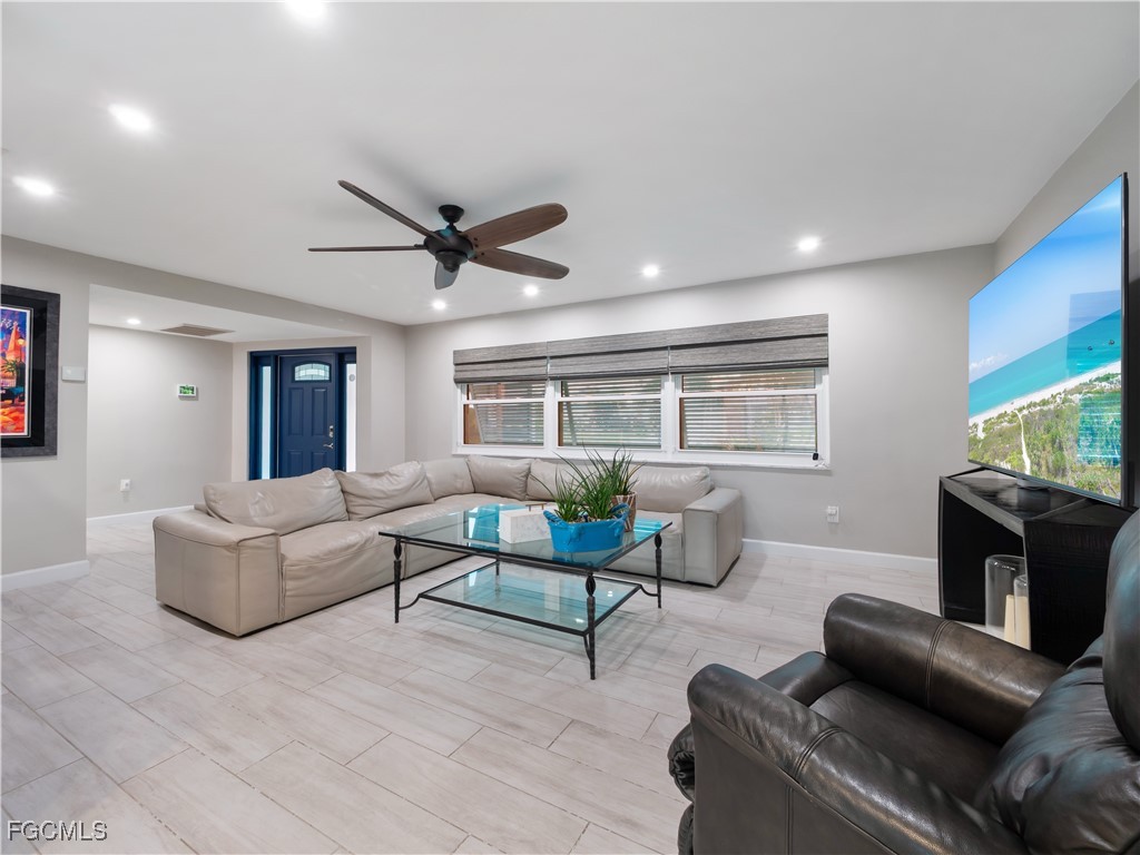 419 Pinecrest Court Cape Coral FL 33904 2025007544 image9