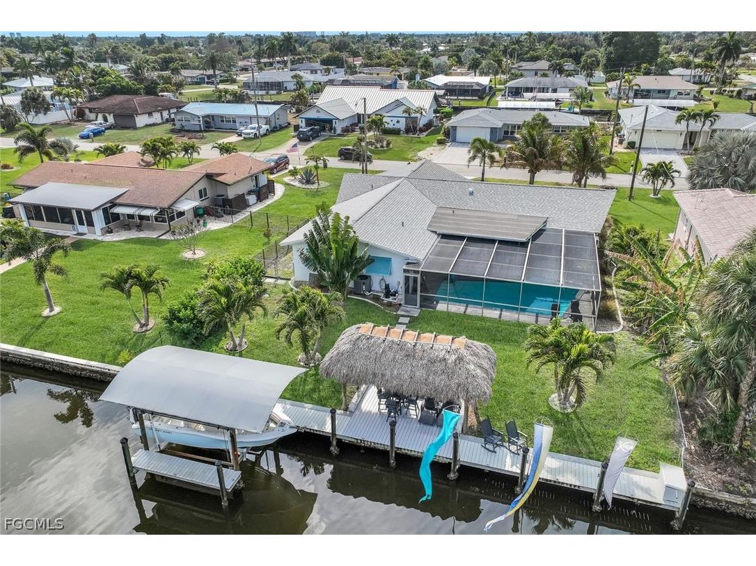 419 Pinecrest Court Cape Coral FL 33904 2026009375 image1