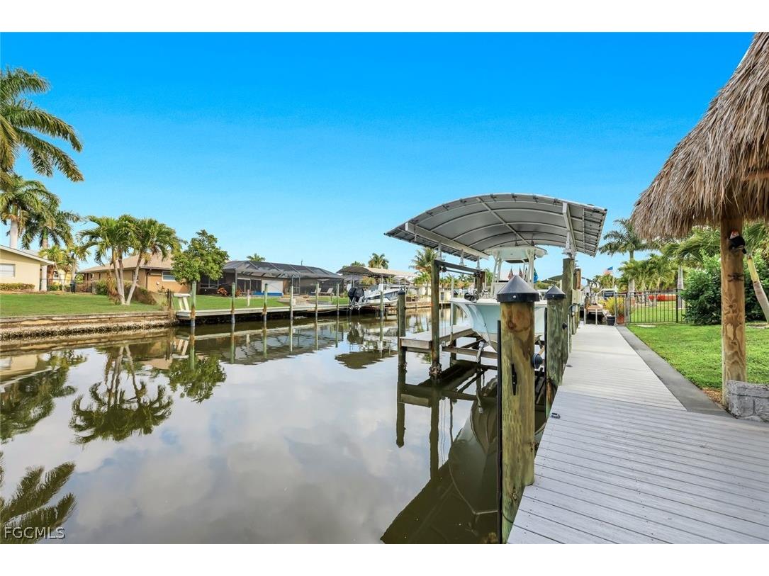 419 Pinecrest Court Cape Coral FL 33904 2026009375 image10