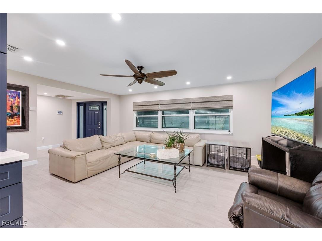 419 Pinecrest Court Cape Coral FL 33904 2026009375 image11