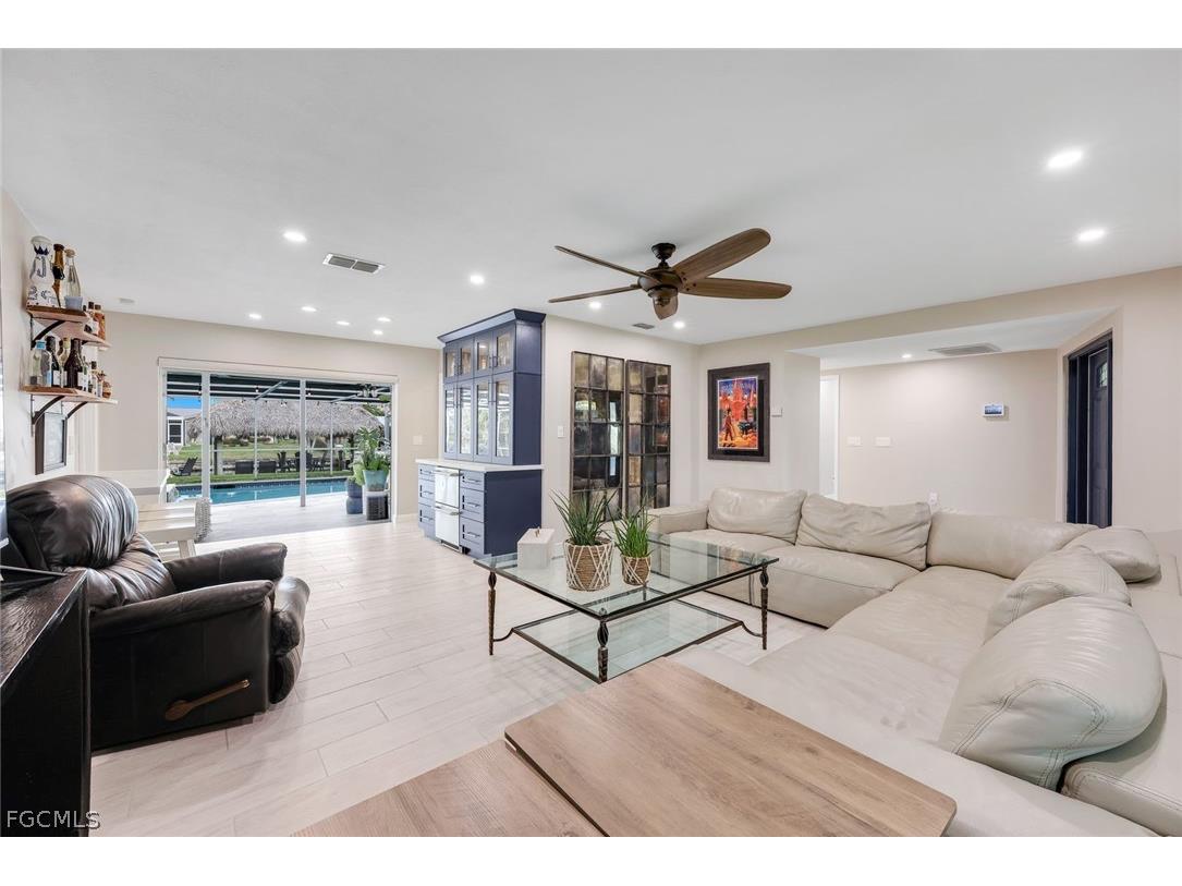 419 Pinecrest Court Cape Coral FL 33904 2026009375 image14