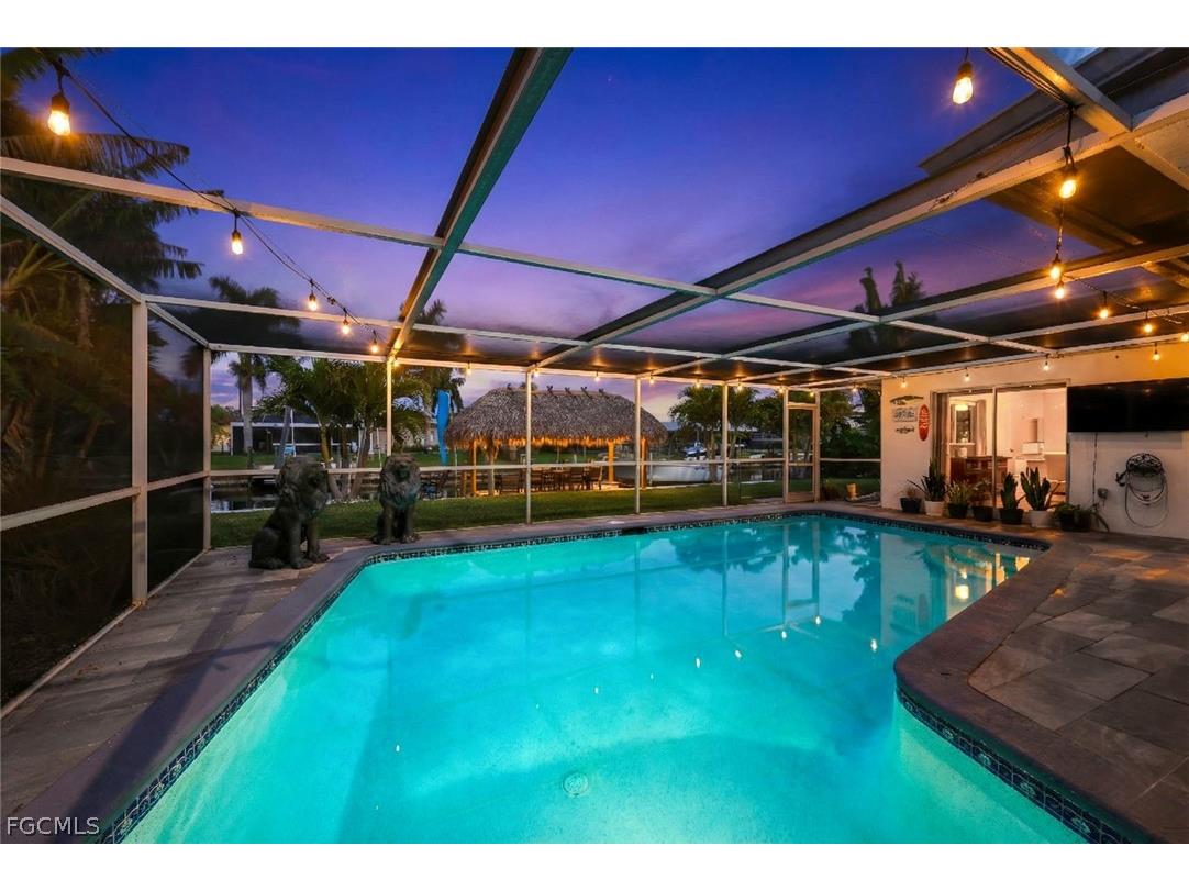 419 Pinecrest Court Cape Coral FL 33904 2026009375 image3