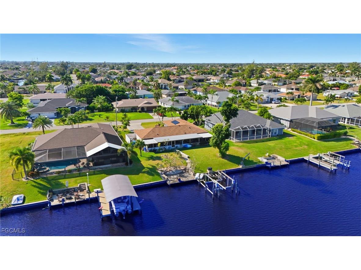 419 SE 28th Terrace Cape Coral FL 33904 2025016604 image10