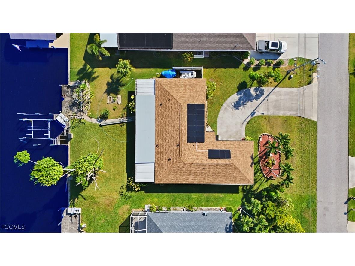 419 SE 28th Terrace Cape Coral FL 33904 2025016604 image8