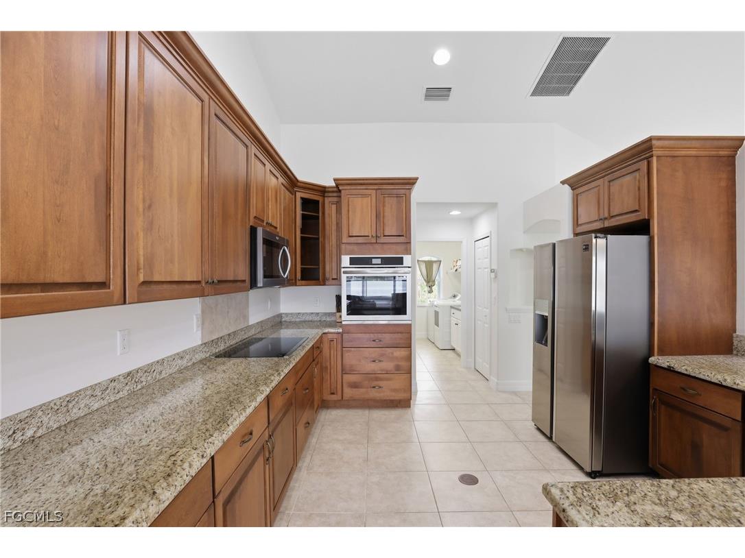 419 SW 12th Street Cape Coral FL 33991 2026013418 image18