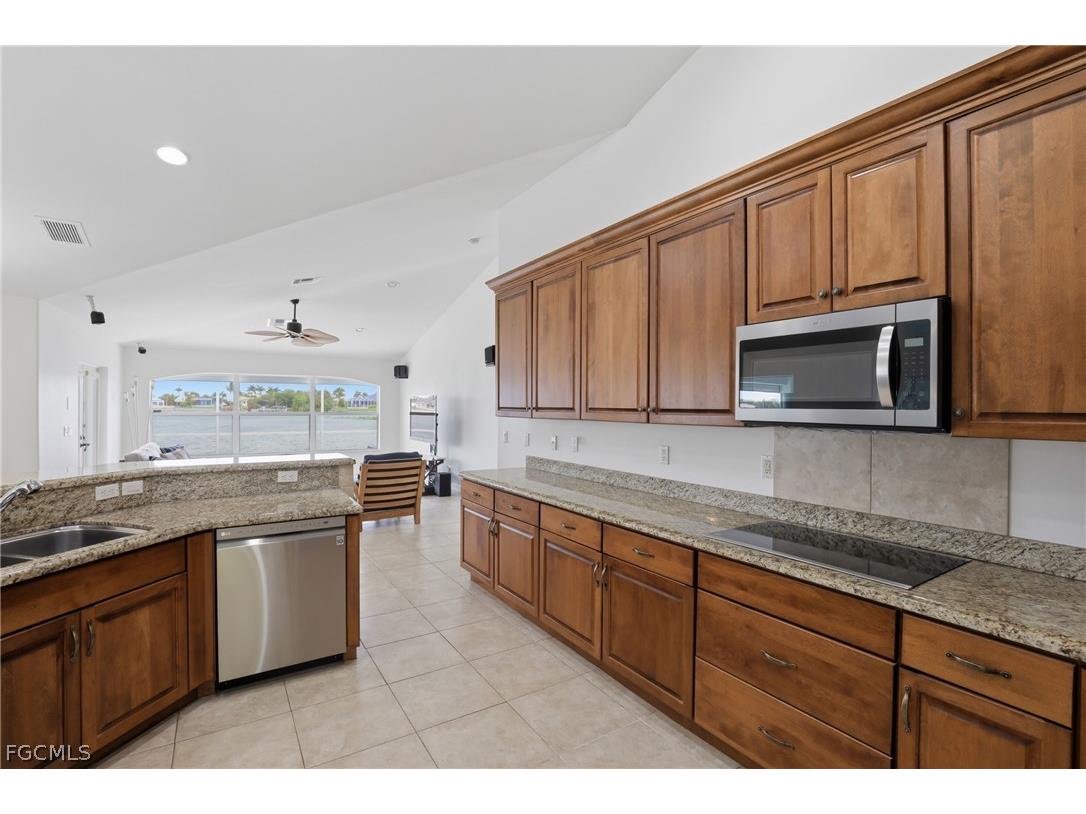 419 SW 12th Street Cape Coral FL 33991 2026013418 image20